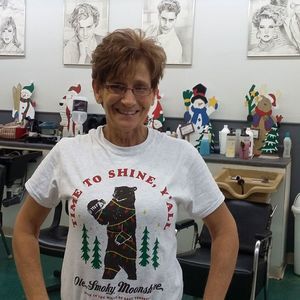 Meet your Posher, Janet